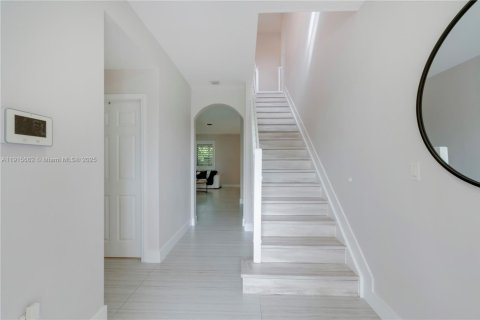 Villa ou maison à vendre à Homestead, Floride: 5 chambres, 240.15 m2 № 1971468 - photo 3