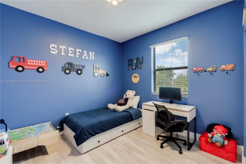 Купить виллу или дом в Хомстед, Флорида 5 спален, 240.15м2, № 1971468 - фото 22