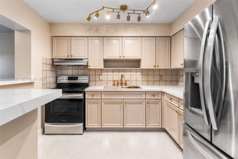 Casa en venta en West Palm Beach, Florida, 3 dormitorios, 113.34 m2 № 2421584 - foto 4