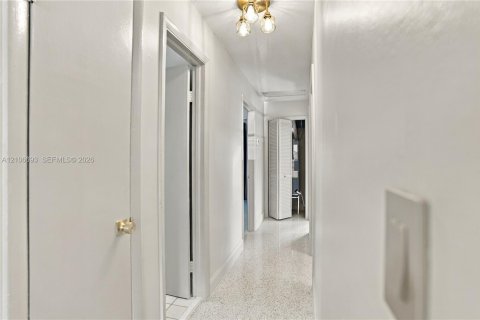 Casa en venta en West Palm Beach, Florida, 3 dormitorios, 113.34 m2 № 2421584 - foto 7
