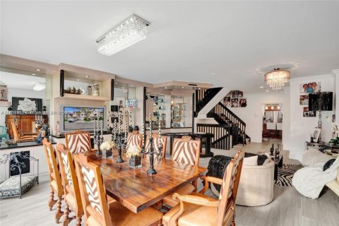 Townhouse in Aventura, Florida 4 bedrooms, 245.82 sq.m. № 2154770 - photo 24