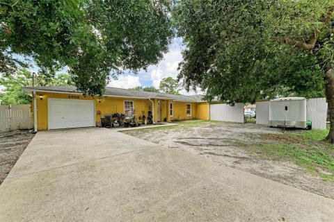 Commercial property in Bradenton, Florida 6 bedrooms, 191.01 sq.m. № 1880562 - photo 17