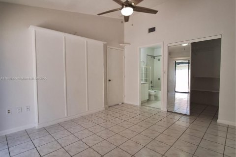 House in Homestead, Florida 2 bedrooms, 88.35 sq.m. № 1926489 - photo 16
