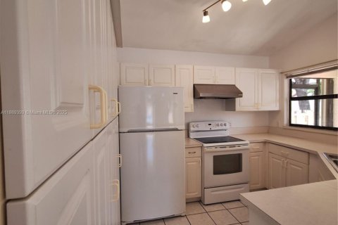 House in Homestead, Florida 2 bedrooms, 88.35 sq.m. № 1926489 - photo 7