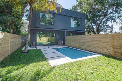 Immobilier commercial à vendre à Miami, Floride: 455.22 m2 № 2025240 - photo 23