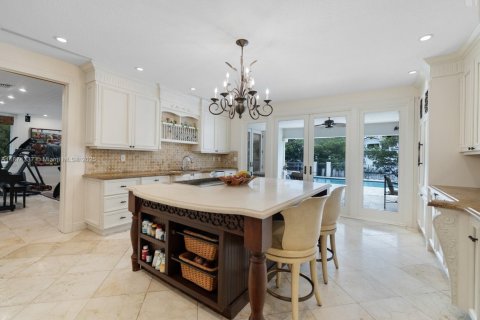 Casa en venta en Coral Gables, Florida, 6 dormitorios, 601.54 m2 № 1943574 - foto 10