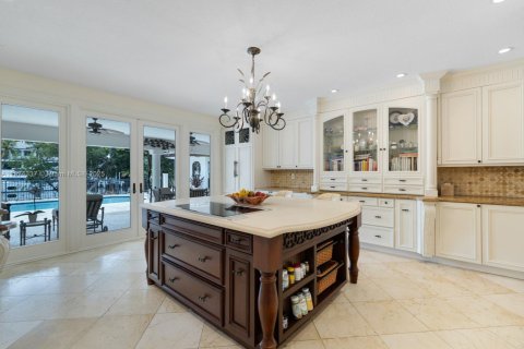 Casa en venta en Coral Gables, Florida, 6 dormitorios, 601.54 m2 № 1943574 - foto 11