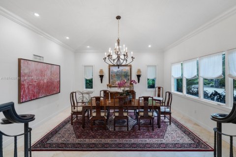 Casa en venta en Coral Gables, Florida, 6 dormitorios, 601.54 m2 № 1943574 - foto 9