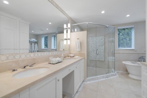 Casa en venta en Coral Gables, Florida, 6 dormitorios, 601.54 m2 № 1943574 - foto 23