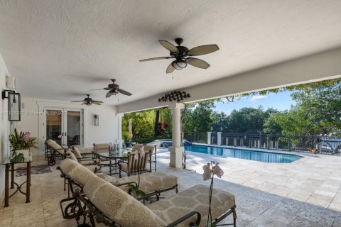 Casa en venta en Coral Gables, Florida, 6 dormitorios, 601.54 m2 № 1943574 - foto 16