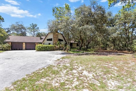 Villa ou maison à vendre à Beverly Hills, Floride: 3 chambres, 196.21 m2 № 1846937 - photo 2