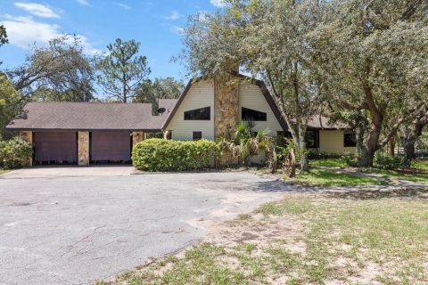 Villa ou maison à vendre à Beverly Hills, Floride: 3 chambres, 196.21 m2 № 1846937 - photo 1