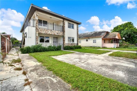 Immobilier commercial à vendre à Miami, Floride: 314.01 m2 № 1957270 - photo 1
