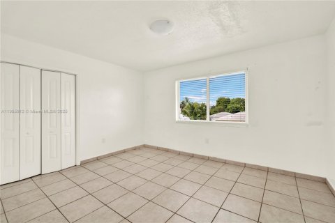 Immobilier commercial à vendre à Miami, Floride: 314.01 m2 № 1957270 - photo 16