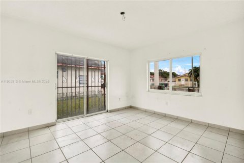 Immobilier commercial à vendre à Miami, Floride: 314.01 m2 № 1957270 - photo 27