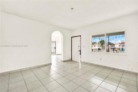 Immobilier commercial à vendre à Miami, Floride: 314.01 m2 № 1957270 - photo 25