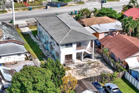 Immobilier commercial à vendre à Miami, Floride: 314.01 m2 № 1957270 - photo 5
