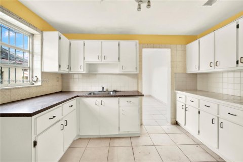 Immobilier commercial à vendre à Miami, Floride: 314.01 m2 № 1957270 - photo 29