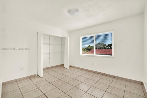 Immobilier commercial à vendre à Miami, Floride: 314.01 m2 № 1957270 - photo 15