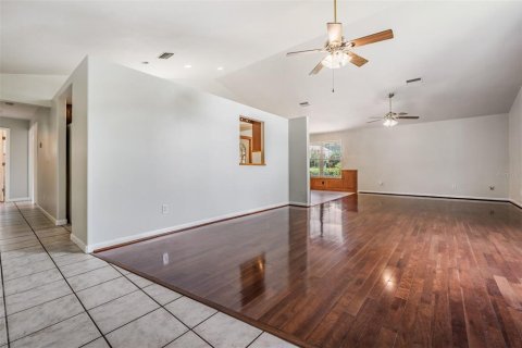 Villa ou maison à vendre à Zephyrhills, Floride: 3 chambres, 162.49 m2 № 1302401 - photo 27