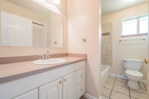 Villa ou maison à vendre à Zephyrhills, Floride: 3 chambres, 162.49 m2 № 1302401 - photo 23