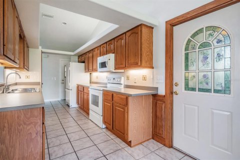 Villa ou maison à vendre à Zephyrhills, Floride: 3 chambres, 162.49 m2 № 1302401 - photo 18