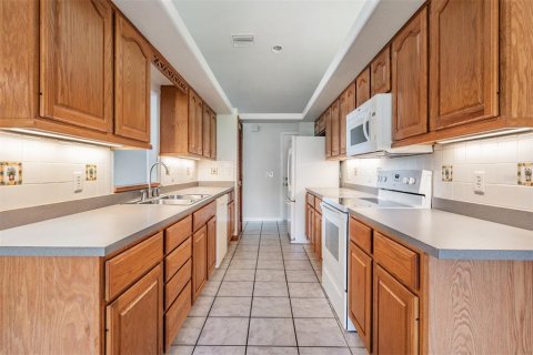Villa ou maison à vendre à Zephyrhills, Floride: 3 chambres, 162.49 m2 № 1302401 - photo 19