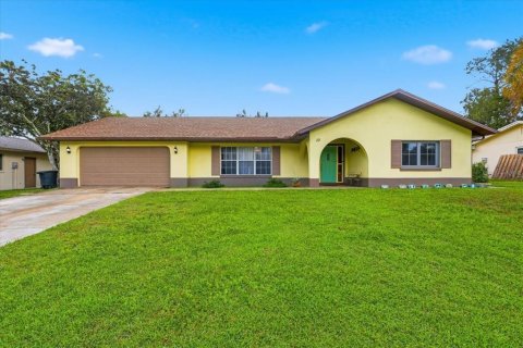 Villa ou maison à Palm Coast, Floride 3 chambres, 234.95 m2 № 2348330