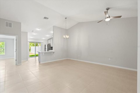Commercial property in Palm Coast, Florida 6 bedrooms, 191.38 sq.m. № 1620431 - photo 22