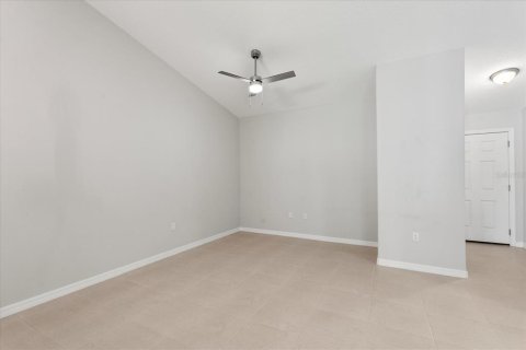 Commercial property in Palm Coast, Florida 6 bedrooms, 191.38 sq.m. № 1620431 - photo 21