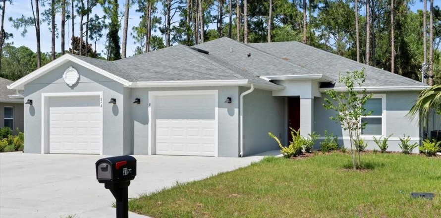 Commercial property in Palm Coast, Florida 6 bedrooms, 191.38 sq.m. № 1620431
