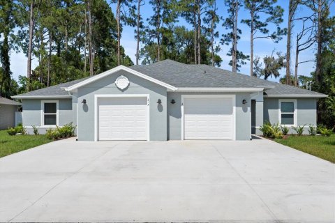Commercial property in Palm Coast, Florida 6 bedrooms, 191.38 sq.m. № 1620431 - photo 2