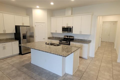 Casa en alquiler en Davenport, Florida, 4 dormitorios, 211.07 m2 № 2221698 - foto 2