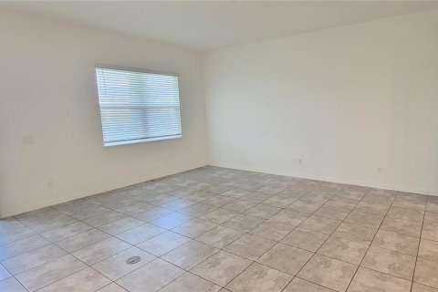 Casa en alquiler en Davenport, Florida, 4 dormitorios, 211.07 m2 № 2221698 - foto 10