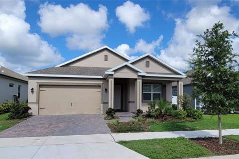 House in Davenport, Florida 4 bedrooms, 211.07 sq.m. № 2221698