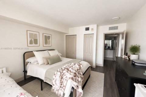 Copropriété à louer à Miami, Floride: 1 chambre, 68.38 m2 № 2337908 - photo 16