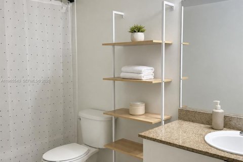 Copropriété à louer à Miami, Floride: 1 chambre, 68.38 m2 № 2337908 - photo 15