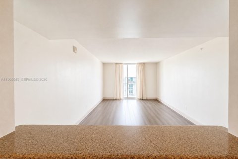 Copropriété à louer à Miami, Floride: 1 chambre, 68.38 m2 № 2337908 - photo 4