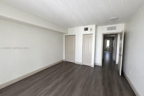 Copropriété à louer à Miami, Floride: 1 chambre, 68.38 m2 № 2337908 - photo 18