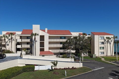 Condominio en venta en Saint Petersburg, Florida, 2 dormitorios, 100.52 m2 № 2102247 - foto 3