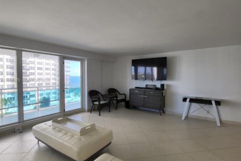 Condominio en alquiler en Fort Lauderdale, Florida, 2 dormitorios, 151.62 m2 № 2010363 - foto 4
