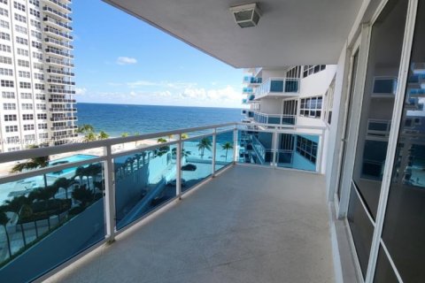 Condominio en alquiler en Fort Lauderdale, Florida, 2 dormitorios, 151.62 m2 № 2010363 - foto 11