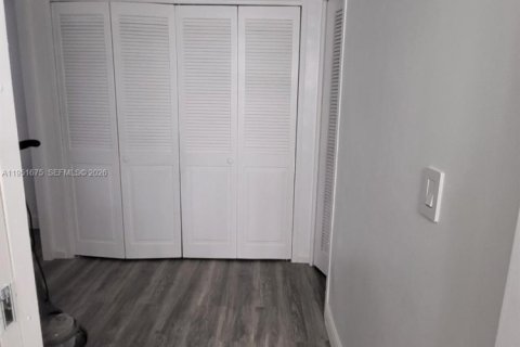 Condominio en alquiler en Fort Lauderdale, Florida, 2 dormitorios, 151.62 m2 № 2010363 - foto 17