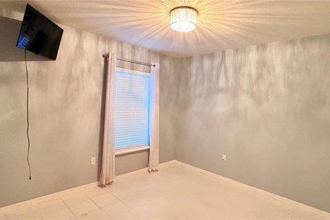 Villa ou maison à louer à Spring Hill, Floride: 3 chambres, 142.42 m2 № 2420352 - photo 21