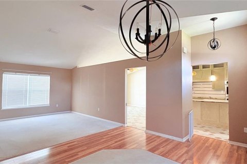 Villa ou maison à louer à Spring Hill, Floride: 3 chambres, 142.42 m2 № 2420352 - photo 3