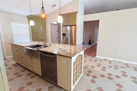 Villa ou maison à louer à Spring Hill, Floride: 3 chambres, 142.42 m2 № 2420352 - photo 7