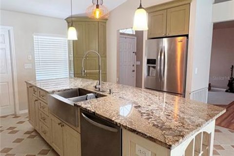 Villa ou maison à louer à Spring Hill, Floride: 3 chambres, 142.42 m2 № 2420352 - photo 8