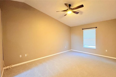 Villa ou maison à louer à Spring Hill, Floride: 3 chambres, 142.42 m2 № 2420352 - photo 13