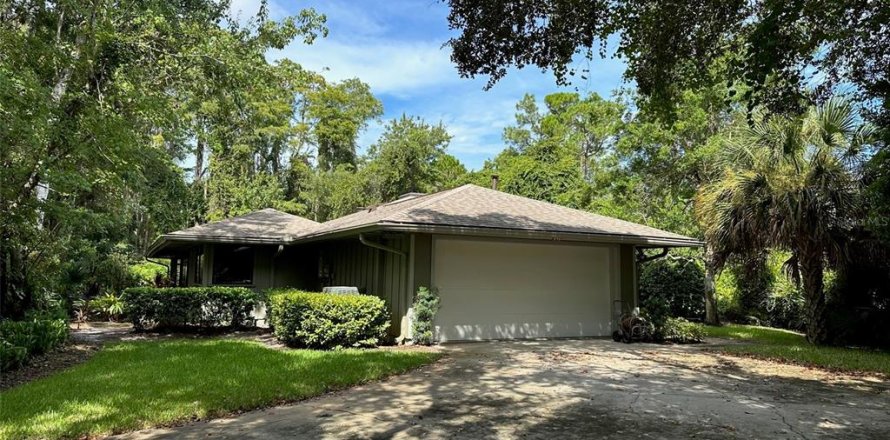 House in New Smyrna Beach, Florida 3 bedrooms, 249.07 sq.m. № 1406799