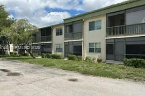 Copropriété à vendre à Coral Springs, Floride: 1 chambre, 64.1 m2 № 1997050 - photo 12